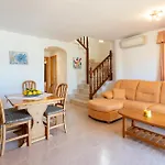4 Bedroom Stunning Home In Port Dalcudia