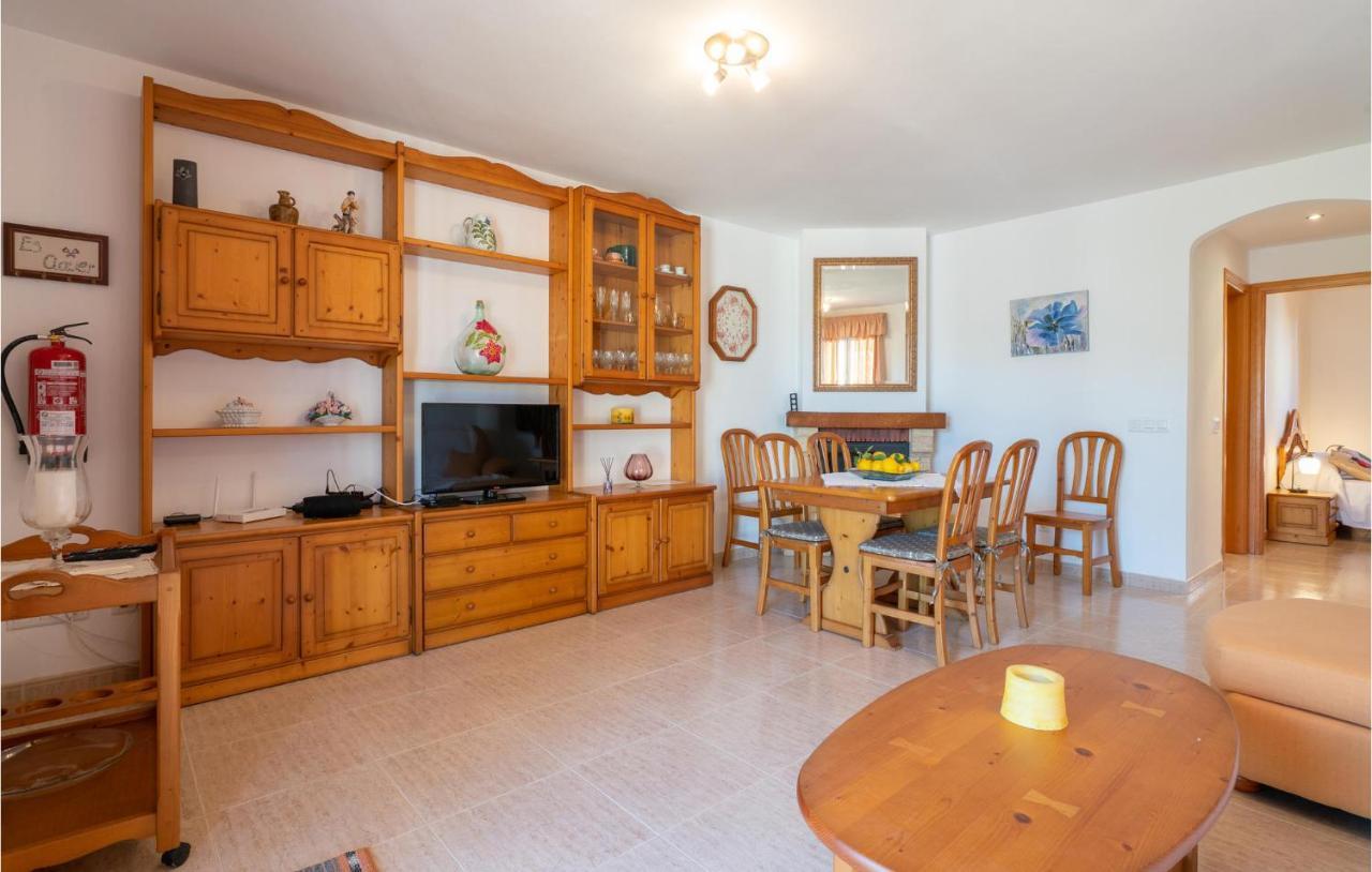 Feriehus 4 Bedroom Stunning In Port Dalcudia Port de Alcudia (Mallorca)